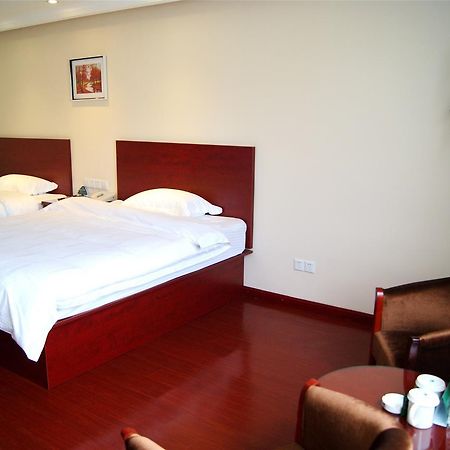 Greentree Inn Shanghai Wild Zoo Dachuan Freeway Express Hotel Exteriör bild